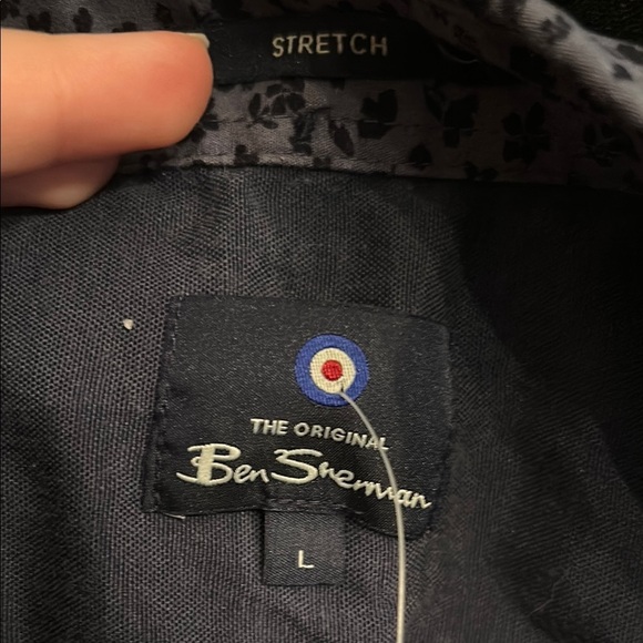 Ben Sherman Blue Casual Button Down Shirt with Pattern - Picture 2 of 4